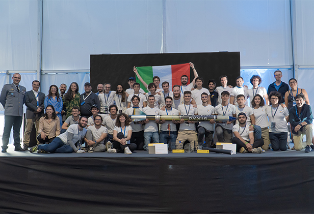 rocket team politecnico milanol team photo